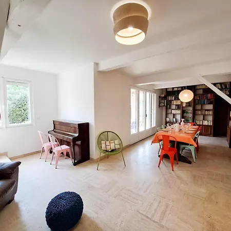 Nonni, Maison Familiale - *